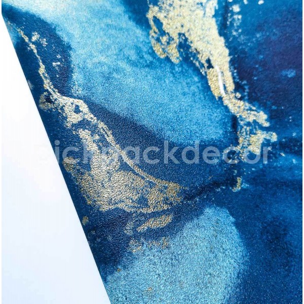 Patagonia élénk kék márványmintás tapéta arany díszítéssel 36231